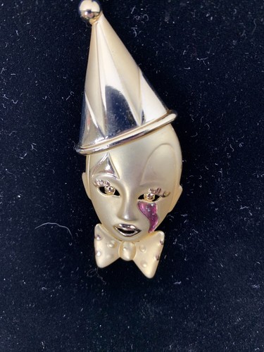Vintage Gold Tone Brooch Or Pin Tears Of The Clown Costume Piece 3 inches - Picture 6 of 12