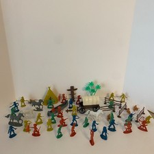Vintage Cowboys and Indians Set Horses Teepee Wagon Fence Totem Plastic
