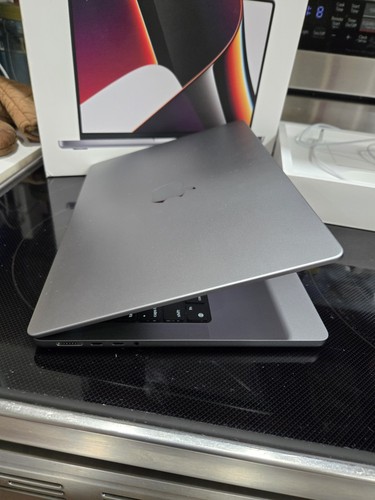 Apple MacBook Pro A2442 M1 Pro 10-cores 32GB RAM 2TB SSD , SCRATCHES FREE - Afbeelding 11 van 12