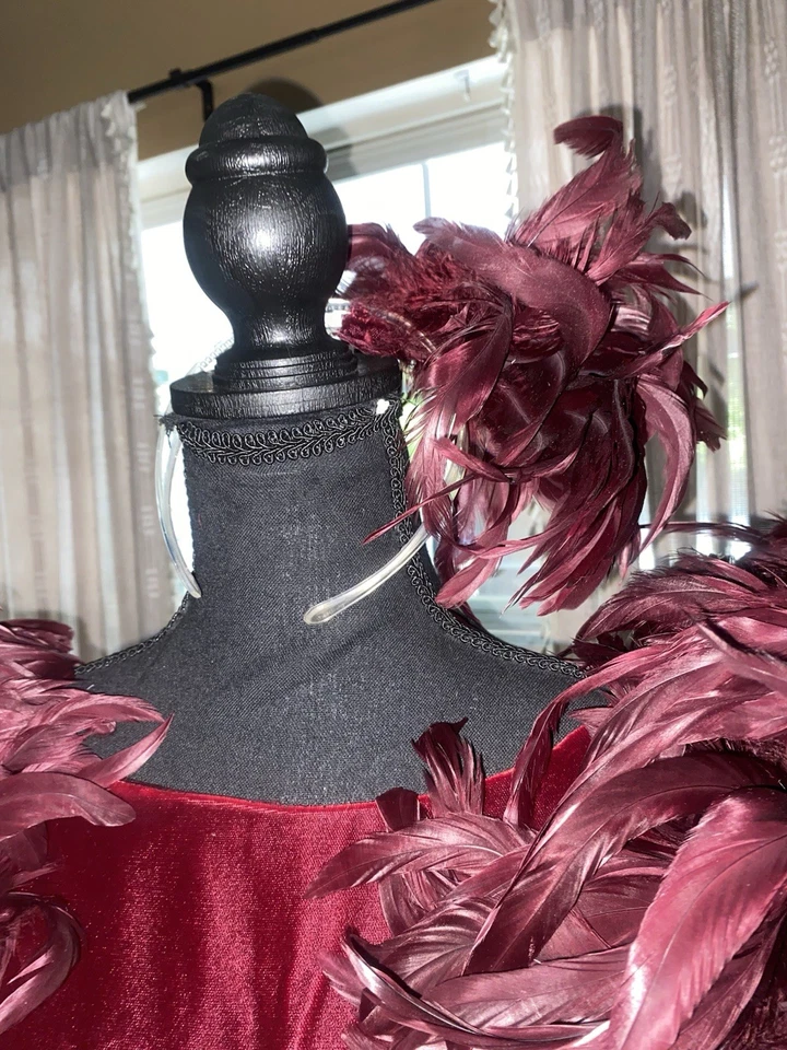 Vintage 80’s Victor Costa Red Velvet Feather Dress With Hats And Gloves Sz 10 - Image 4 of 4