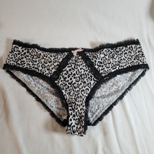 Victoria's Secret Hiphugger Medium Black Beige Leopard Ruched Back Soft Modal