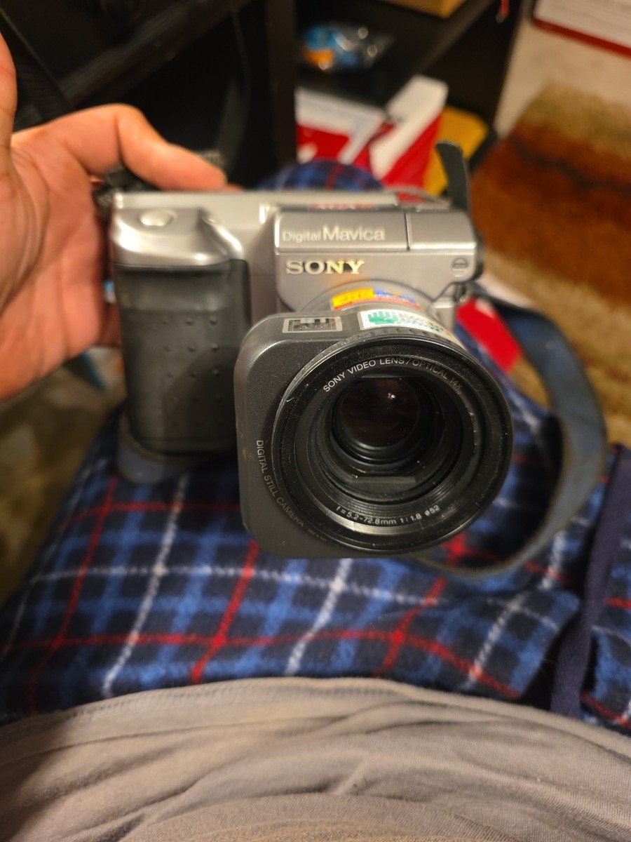 動作品 SONY Digital Mavica MVC-FD91 Throwback Thursday: a fresh look at the Sony Mavica MVC-FD91 - YouTube