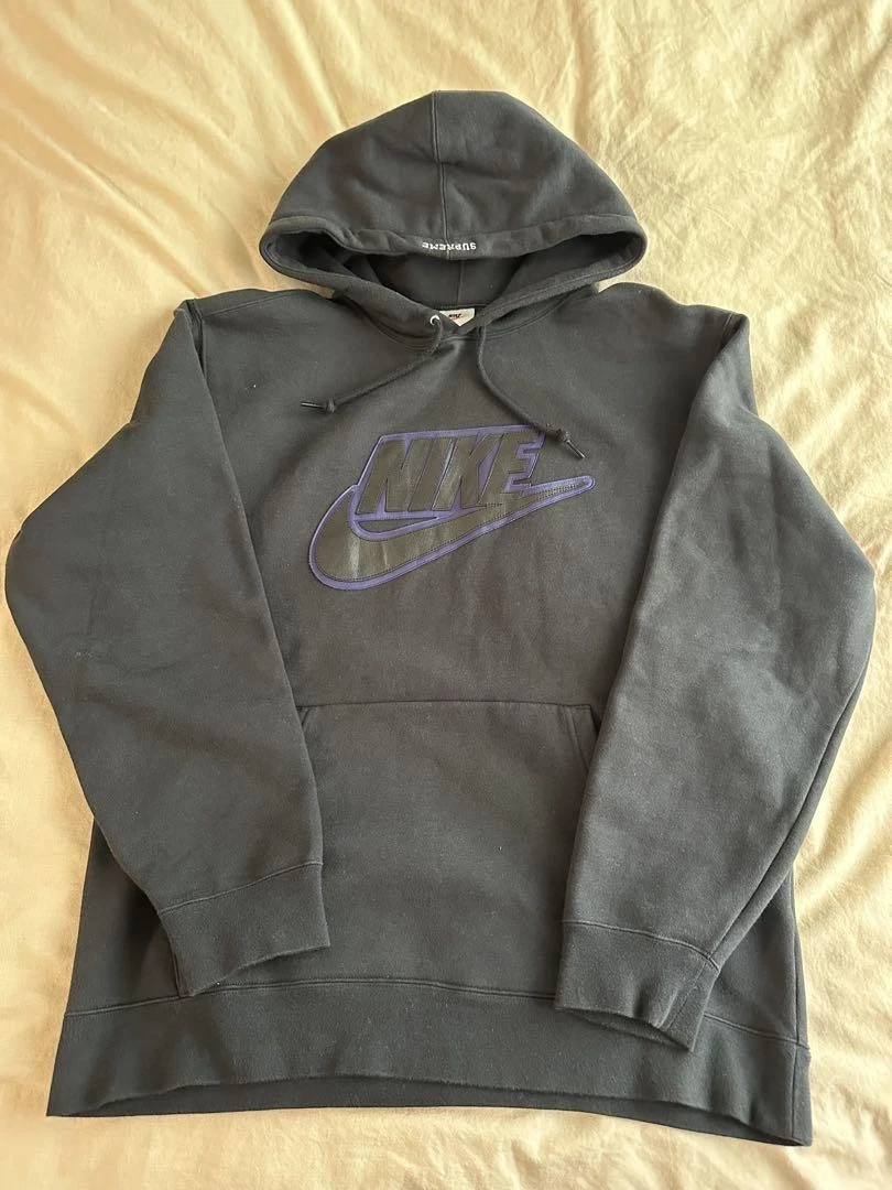 Sweat à capuche homme Supreme L Nike Collaboration iconique streetwear rare occasion limitée