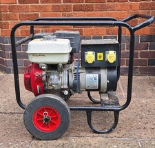 Honda Petrol Generator 3.5kW 4.4kVA Portable 230V + 110V