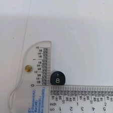 1951 Royal Quiet De Luxe Typewriter 8 / ' Key thumbnail