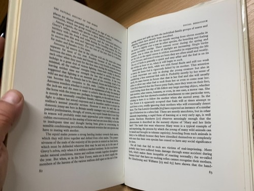 1976 "THE NATURAL HISTORY OF THE HORSE" ILLUSTRATED HARDBACK BOOK (P4) - Picture 17 of 17