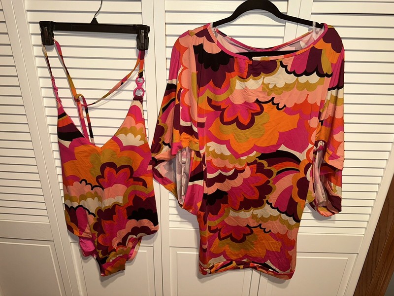 NWT Trina Turk Fan Faire Set 14 XL Twist Back Maillot And Swim Tunic Coverup