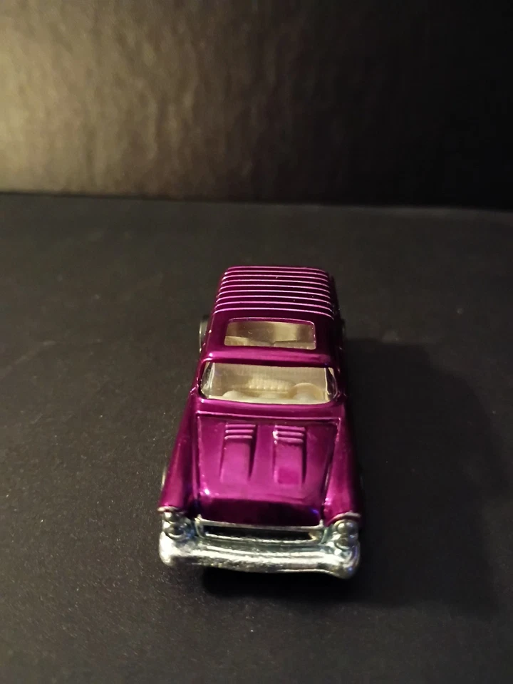 Hotwheels Redline Classic Nomad Magenta 1969 muy nuevo/como nuevo Foto 3 de 4