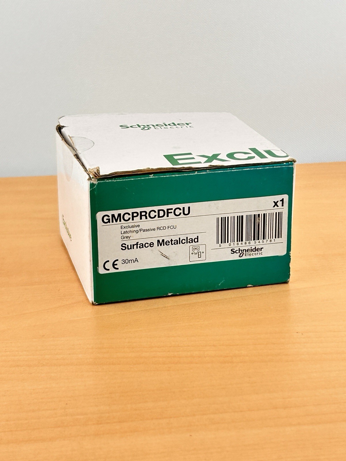 Schneider Metal Clad RCD Spur 30mA - Surface Mount Passive GMCPCDFCU