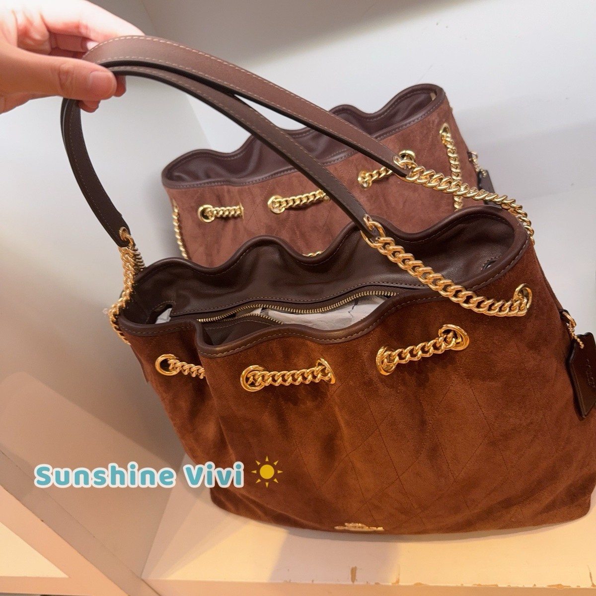 Coach Evelyn Shoulder Bag with Quilting In Suede Gold/Vintage