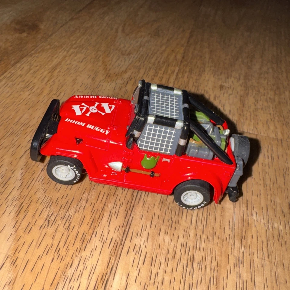 MICRO SCALEXTRIC MR1 DOOM BUGGY JEEP WITH HEADLIGHTS 1:64 SCALE TYCO SLOT CAR - Image 3 of 4