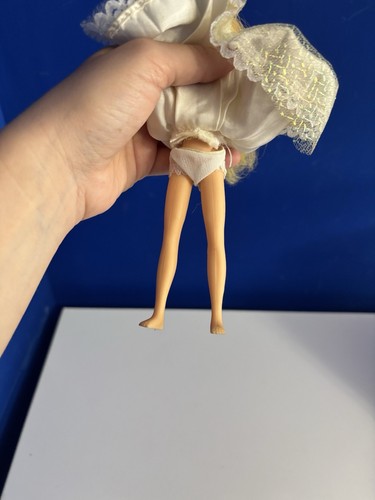 POLLICINA SPOSA THUMBELINA BRIDE DELUXE GIFT SET BAMBOLA DOLL VINTAGE ANNI 90 - Foto 7 di 8