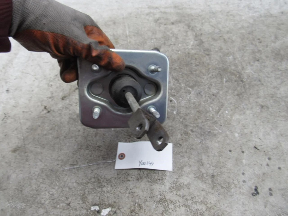 2004 2005 2006 2007 2008 2009 Toyota Prius hybrid Brake master cylinder OEM Foto 4 de 4