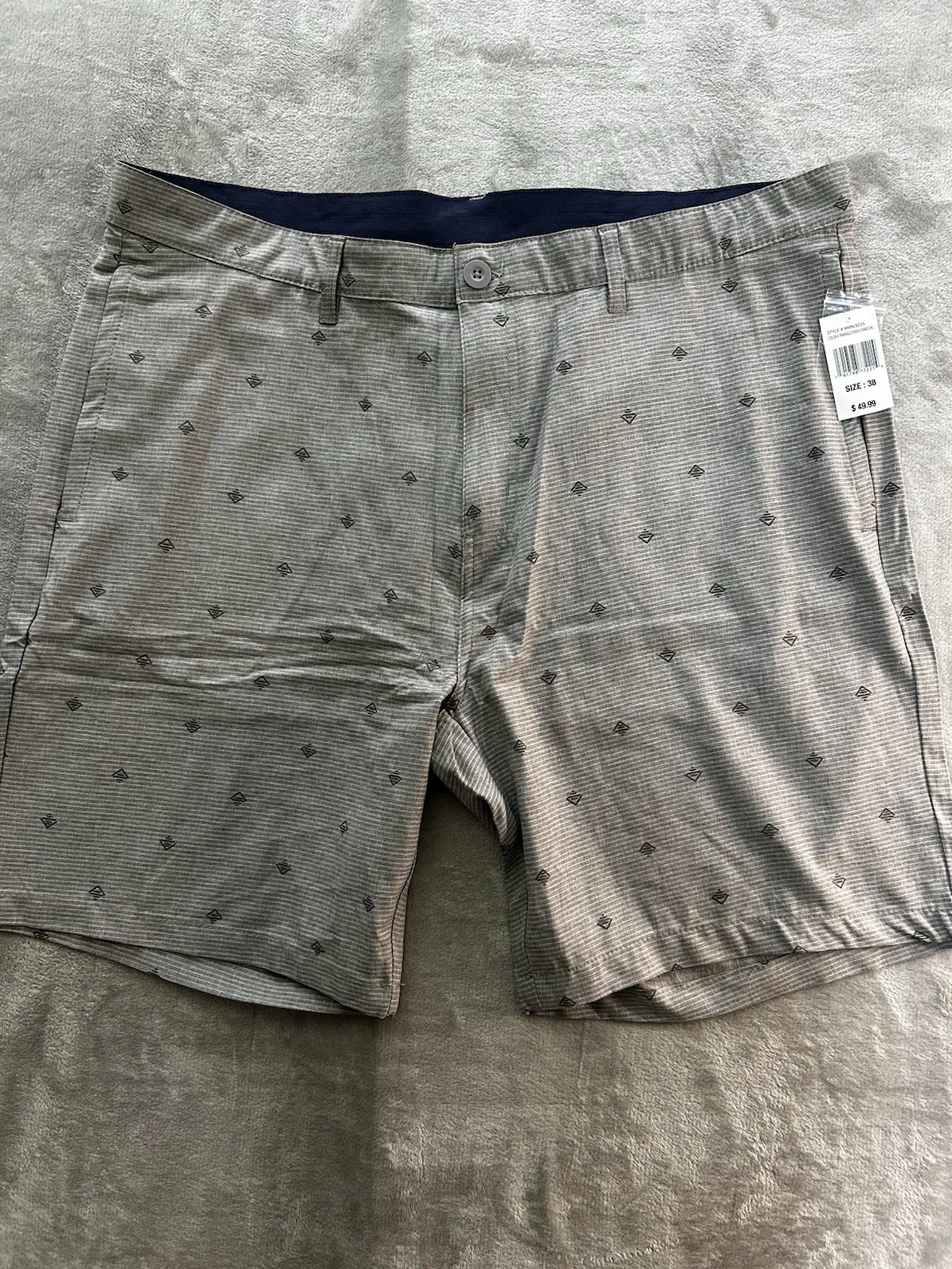 Mountain and Isles Men’s Hybrid Golf Shorts Size 38 Gray Triangle Dash NWT