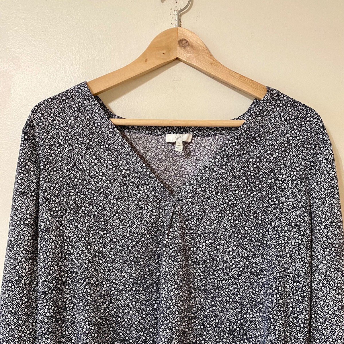 【yilon】Joli flower blouse black Jolie and Joy Women's Black Floral Long Sleeve Blouse Top