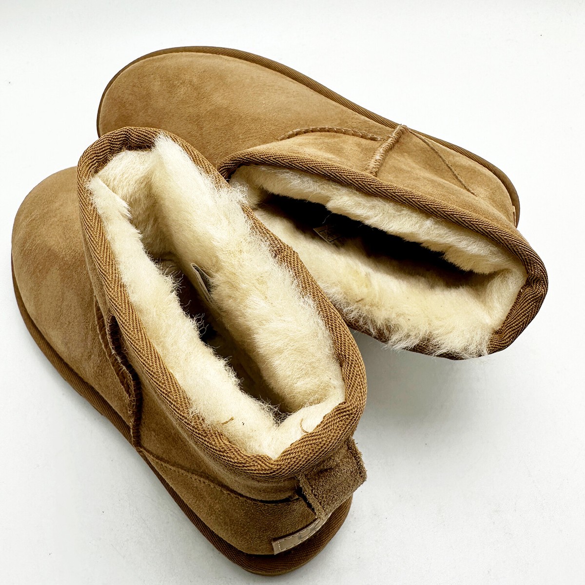 UGG Australia Classic Mini II Winter Boots for Women, Size 8