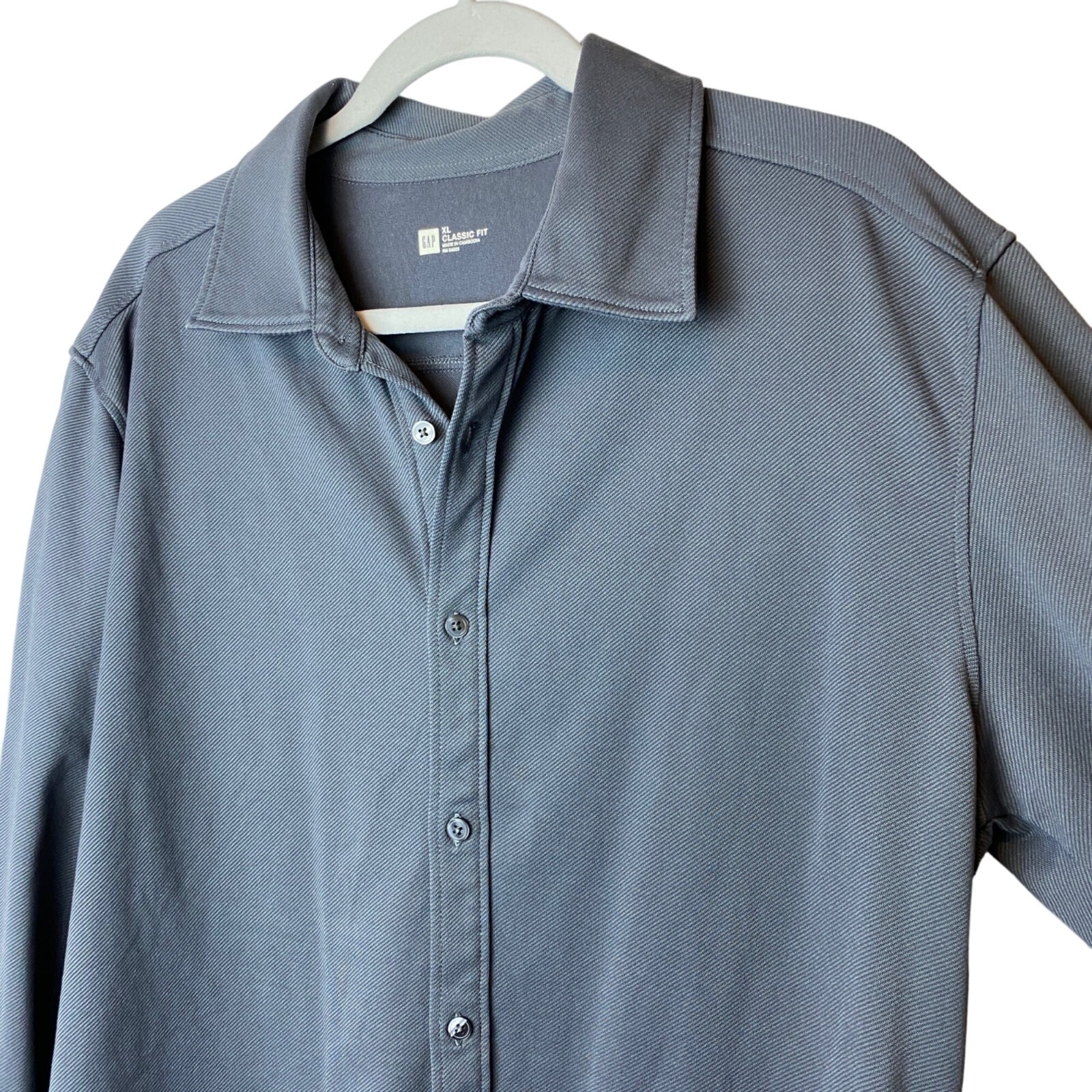 Gap Classic fit collared, button down, cotton, po… - image 12