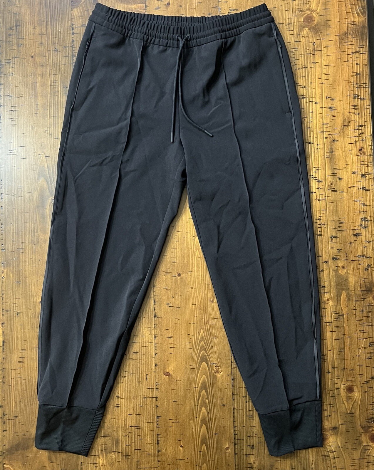 Athleta Endeavor Jogger Pants Drawstring Tapered Pleated Athletic Twill Black 4P