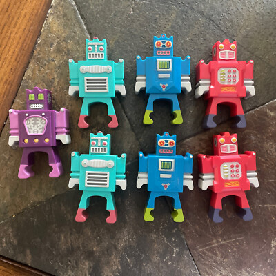 RARE 7 PLASTIC STACKABLE ROBOT 3 FIGURES VINTAGE