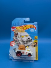 Hot Wheels White Buns of Steel 237/365 2018