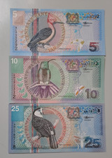 Suriname 5 10 25 gulden UNC 2000 - see others