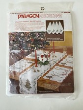 Paragon Needlecraft Christmas Greenery 4 Napkin Kit w/ floss