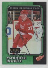 2017 O-Pee-Chee Platinum Retro Marquee Rookies Green 38/49 Evgeny Svechnikov 5gf