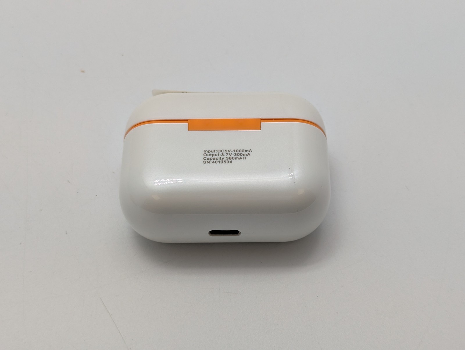 Flaygo Electronic Hearing Aids w/ Charging Case in White | GM-990T