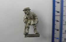 MILITIA FIGHTER BOLG Metal C46 Bretonnian Army Villager Warhammer 1980s 15