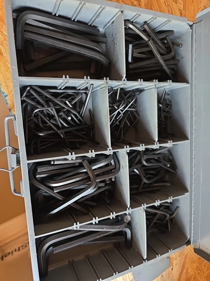 ALLEN 230 Pc Standar Allen Key Assortment With Metal Case - Image 2 of 2