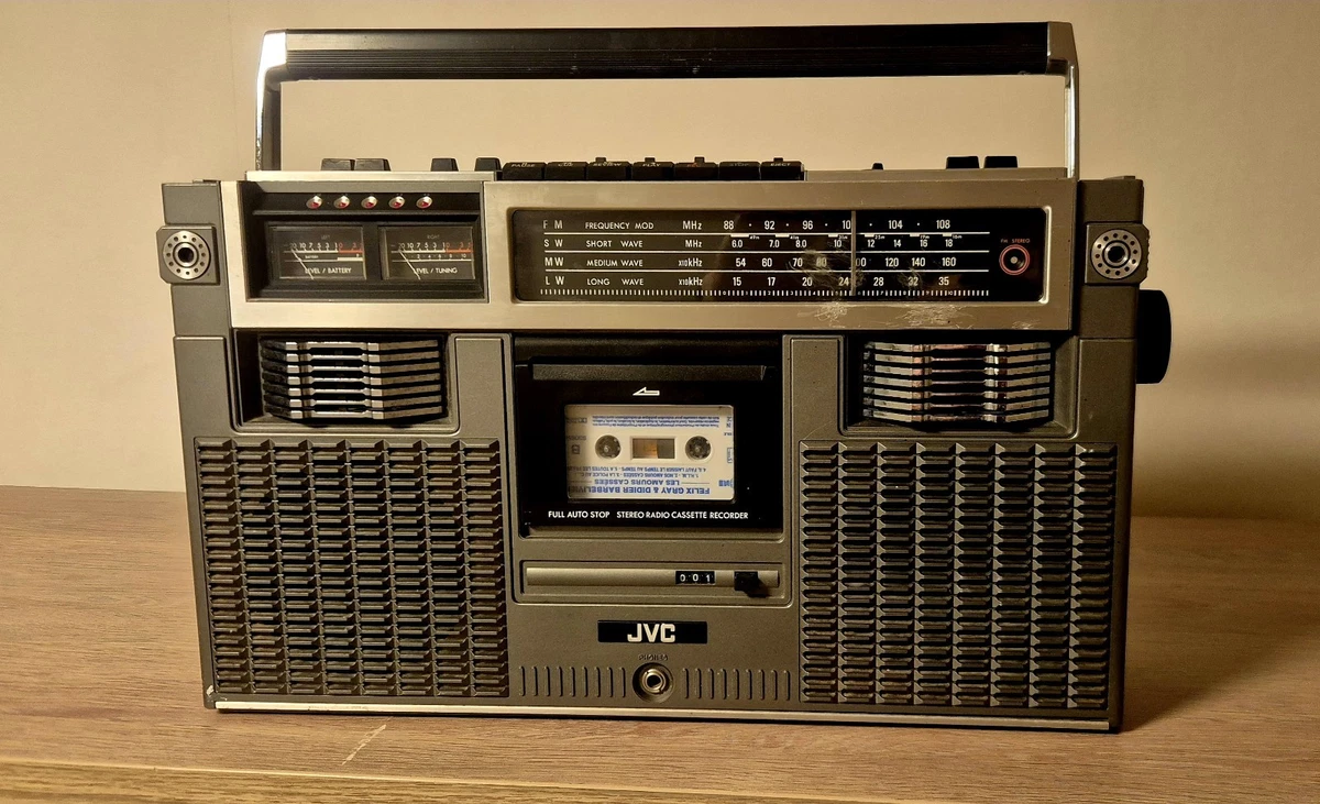 Ghettoblaster Philips D8132 Vintage – Radio-cassette Argenté, Fonctionnel (occasion)