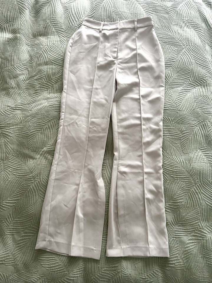 Glassons Cream Tailored Pants High Waisted And Slightly Flared Size S 8