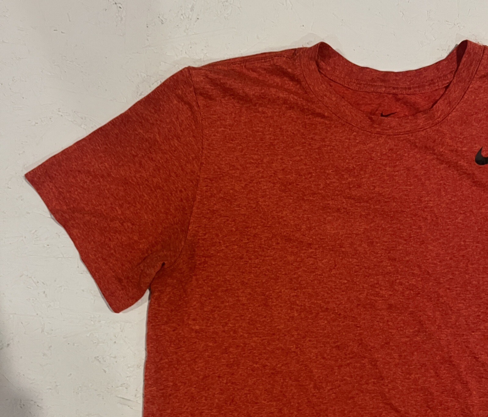 Nike T-Shirt Mens Medium Dri-FIT Training Orange Stretch Workout Gym Athletic thumbnail 4