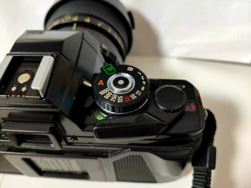 EXC Minolta X-700 Manual Film Camera with MD 35 - 50mm f3.5 Lens Made in Japan - Picture 10 of 12
