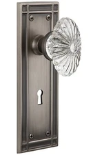 Nostalgic Warehouse Mission Plate with Keyhole Oval Fluted Crystal Glass Knob