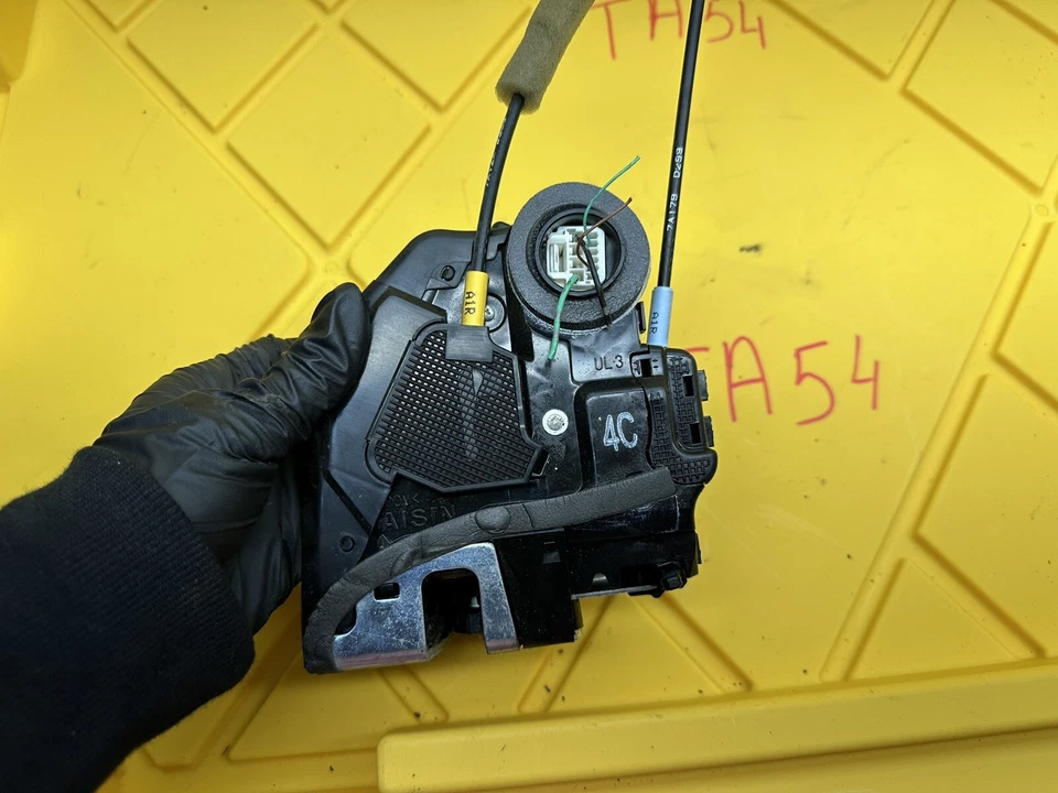 2007-2016 Toyota Camry Left Driver Side Rear Door Actuator Lock OEM A084219 - Image 2 of 4