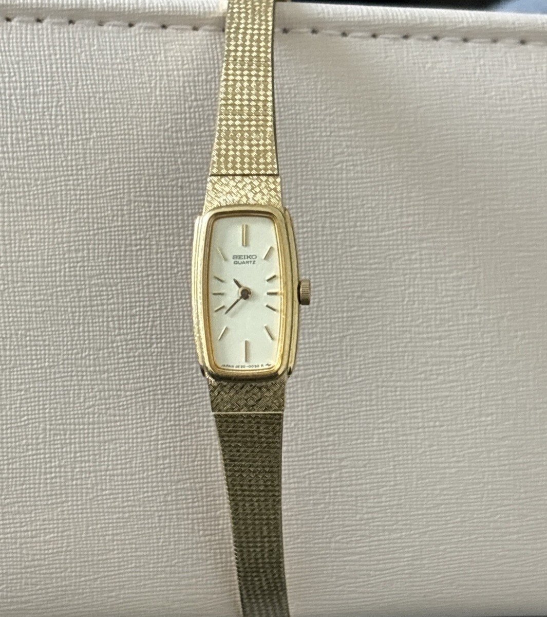 SEIKO 2E20-5019 Gold Tone Quartz Analog Women's Watch Sz. 5 1/2