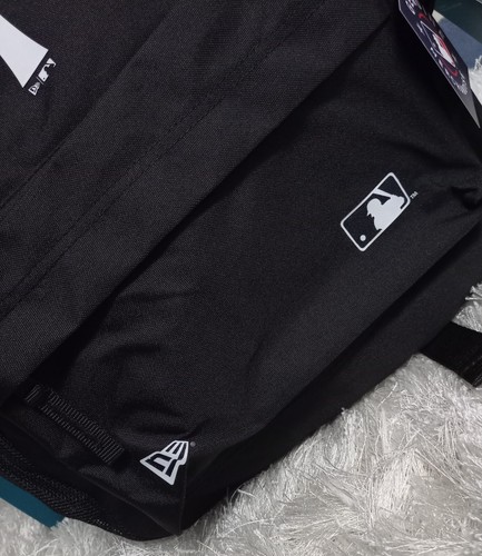 New Era MLB New York Yankees Stadium Backpack in Black/White, One Size - Picture 3 of 7