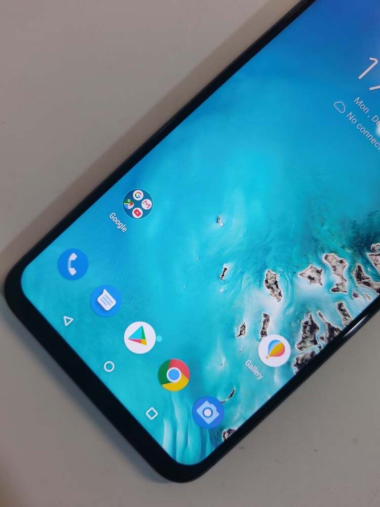 ■ZS630KL■⑩ASUS Zenfone 6 ZS630KL BK128S6 Asus ZenFone 6 (ZS630KL): Reviewing the King of Stamina