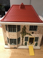 triang dolls house no 50