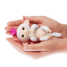 New Authentic Sophie White Fingerlings WowWee Fingerling Free Shipping 