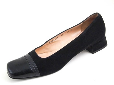 women's shoe 8.5 in european