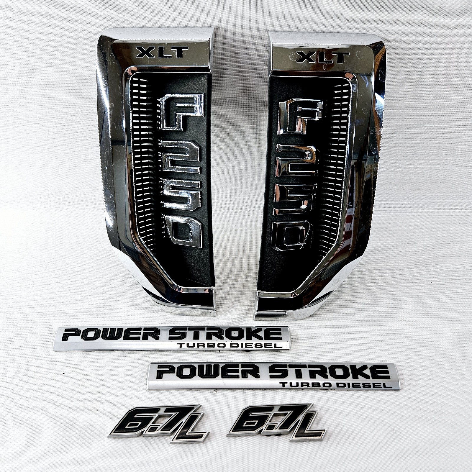 2017-2022 FORD F250 XLT POWER STROKE 6.7L FENDER VENT EMBLEM LH & RH SET OEM