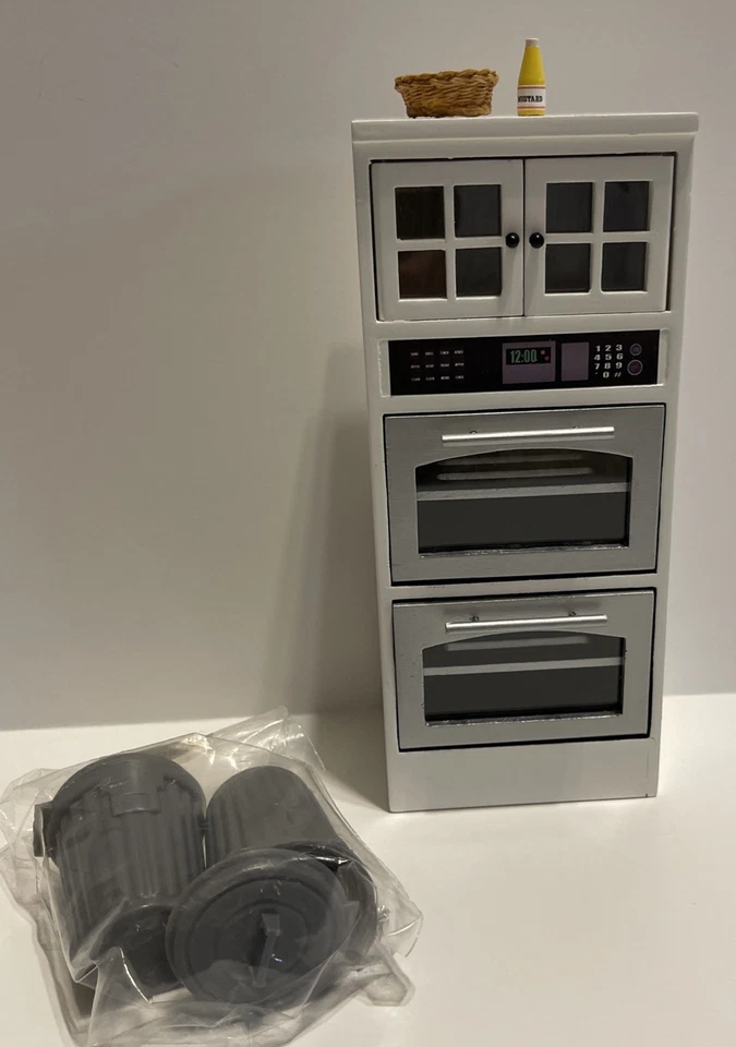 Casa de Muñecas Miniatura 1:12 Blanco Combo Gabinete Microondas Horno Cocina + Plaza del Pueblo Foto 2 de 4