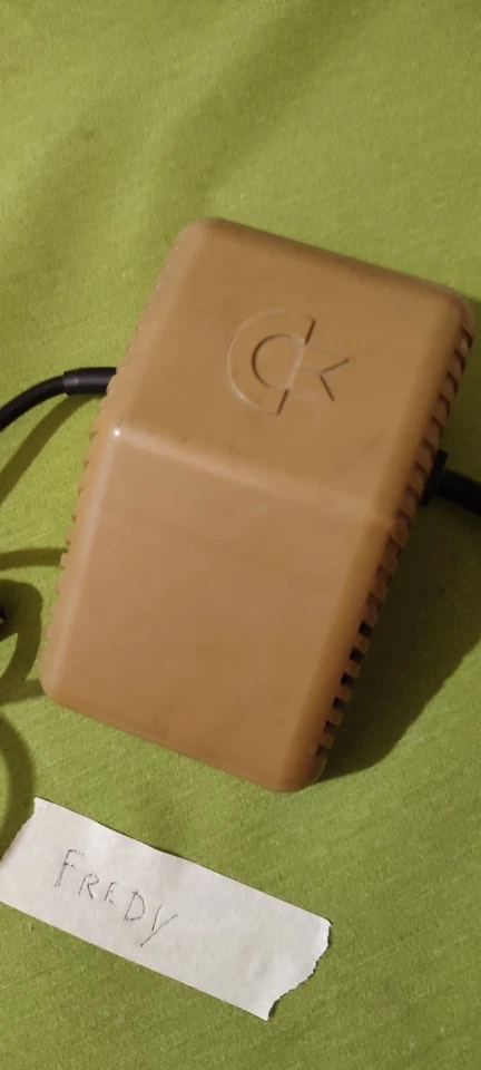 alimentatore power supply commodore 64 vic 20 c64 non funzionante scarpone - Immagine 2 di 4