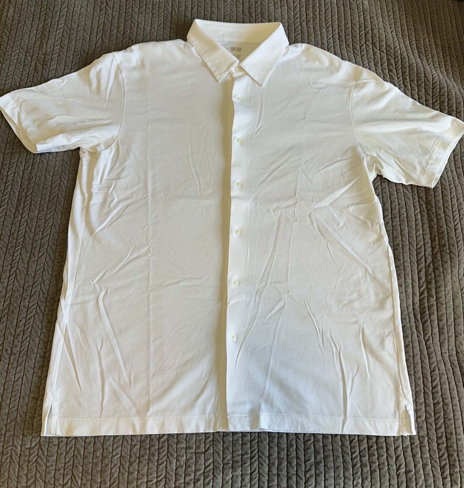 Uniqlo Men’s Large White Short Sleeve Work Shirt