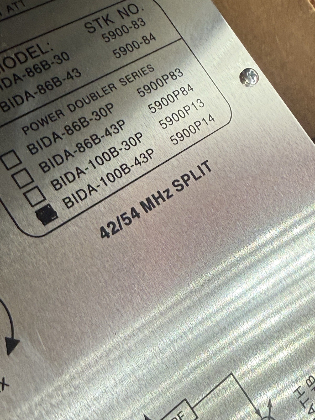 BLONDER TONGUE BIDA-100B-43P BIDA BROADBAND INDOOR DISTRIBUTION AMPLIFIER R2