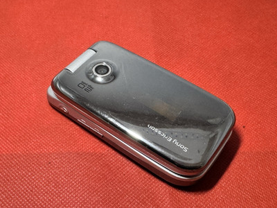 Sony Ericsson Z750i Handy (entsperrt) grau