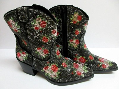 Wild Pair Lacey Blumenmuster Bling Stiefel Schwarz 6M Strass Stacked Absatz Msrp