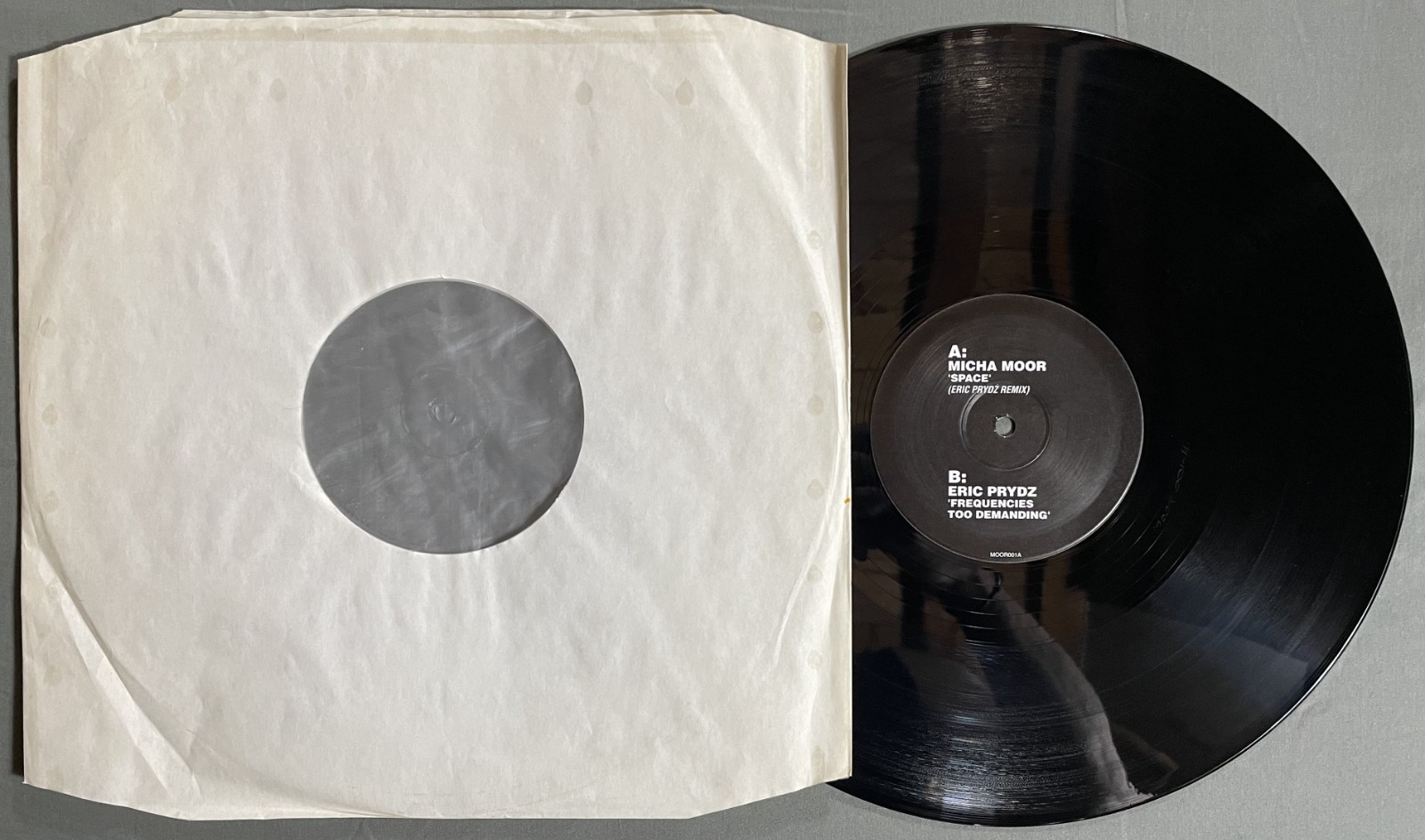 Micha Moor / Eric Prydz - Space / Frequencies Too Demanding 12-inch Vinyl